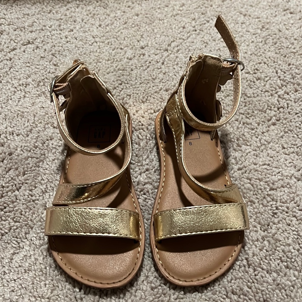 Baby Gap toddler size 6 gold sandals